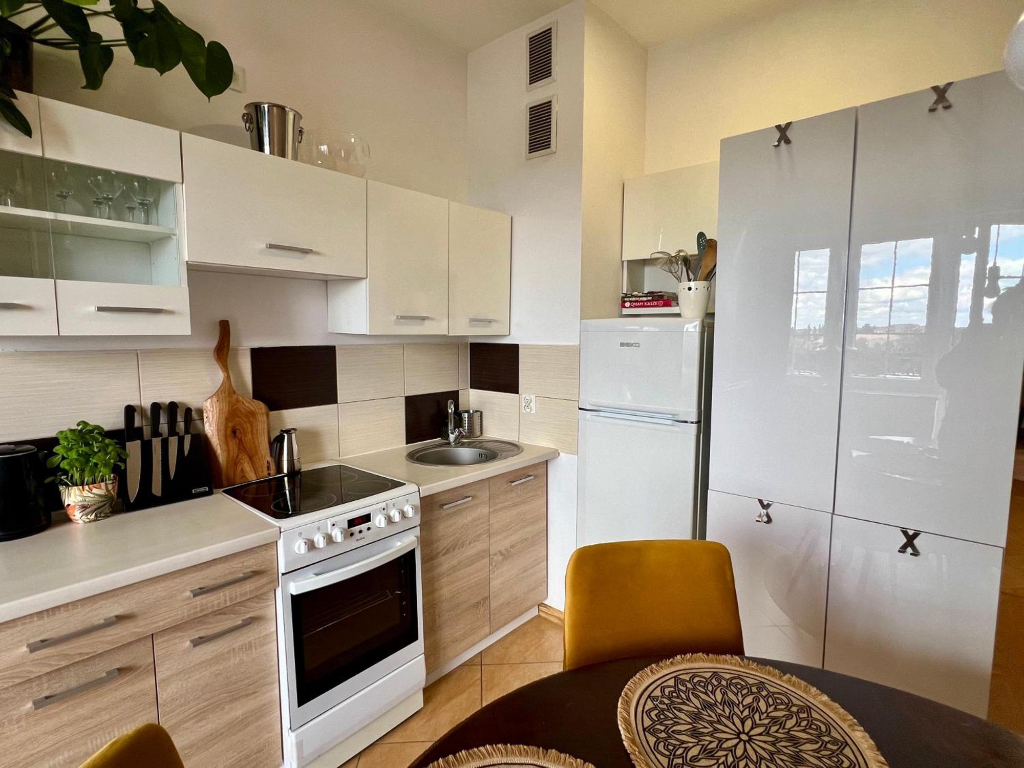 Artystyczna Przestrzen Z Widokiem Na Jeziora Apartment Ilawa Exterior photo