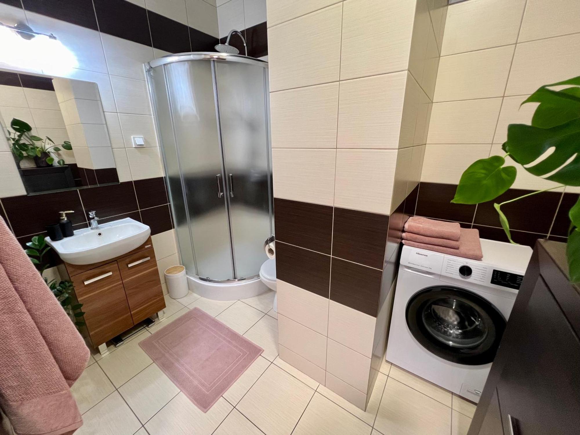 Artystyczna Przestrzen Z Widokiem Na Jeziora Apartment Ilawa Exterior photo