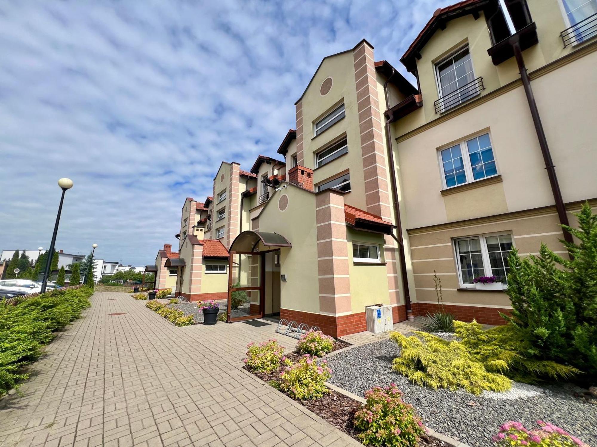 Artystyczna Przestrzen Z Widokiem Na Jeziora Apartment Ilawa Exterior photo
