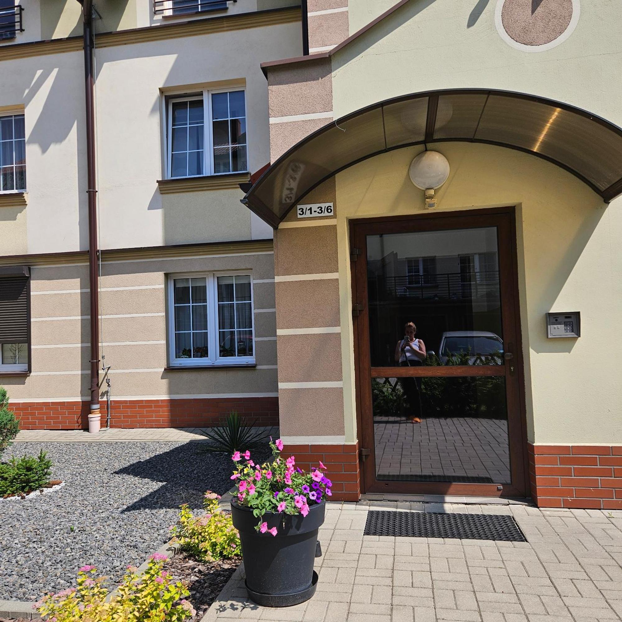 Artystyczna Przestrzen Z Widokiem Na Jeziora Apartment Ilawa Exterior photo